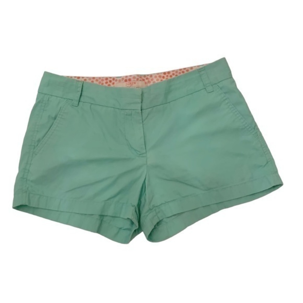 J. Crew chino broken-in , green, shorts, with a hook and zipper closure sz 6